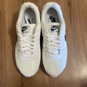 Brand-new white air max 90 size 8 1/2 never worn with box.